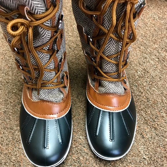 LAST ONE ‼️Light brown snow boot - Picture 3 of 4